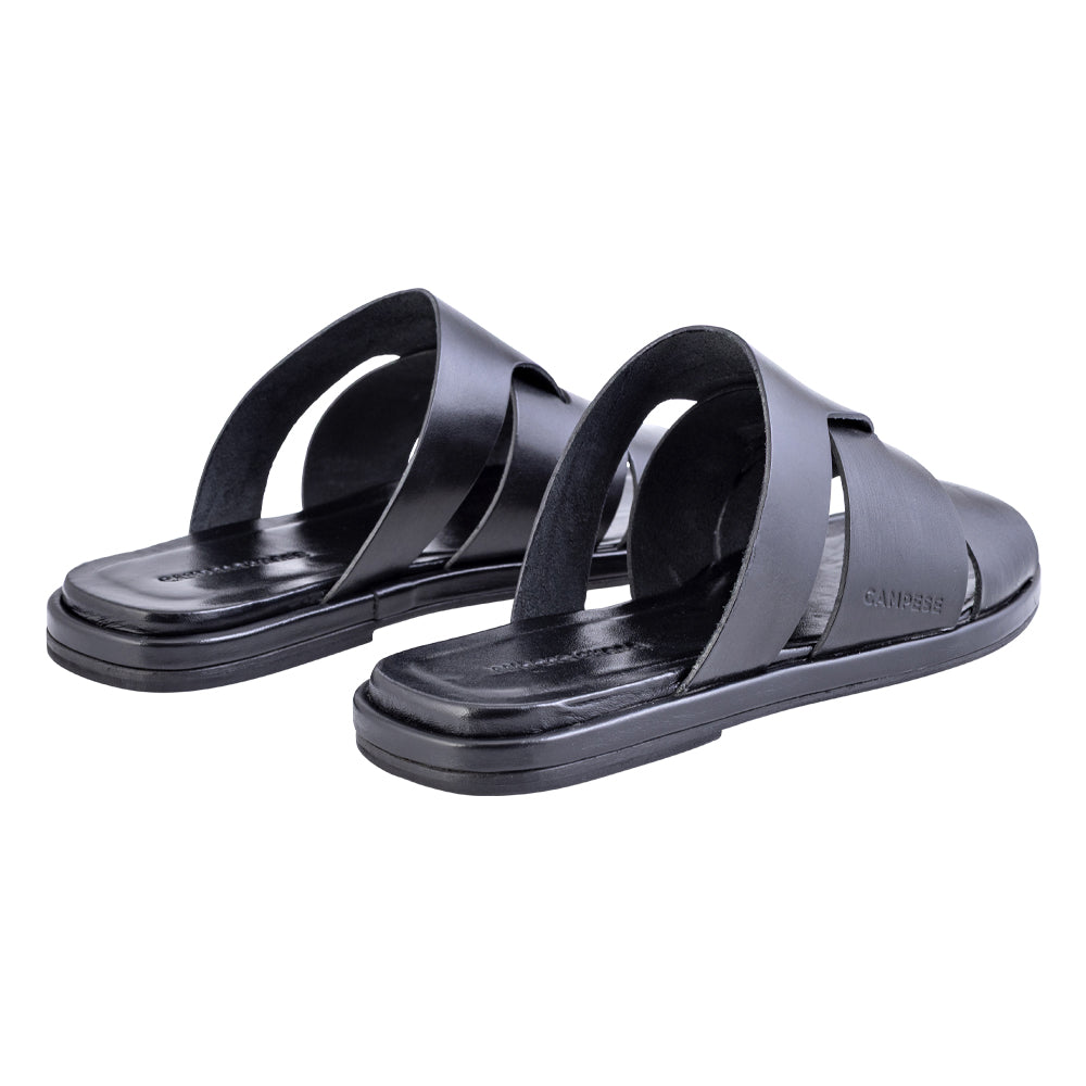 Sandalo in pelle nera