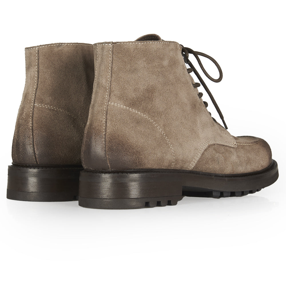 Stivaletto stringato in camoscio taupe