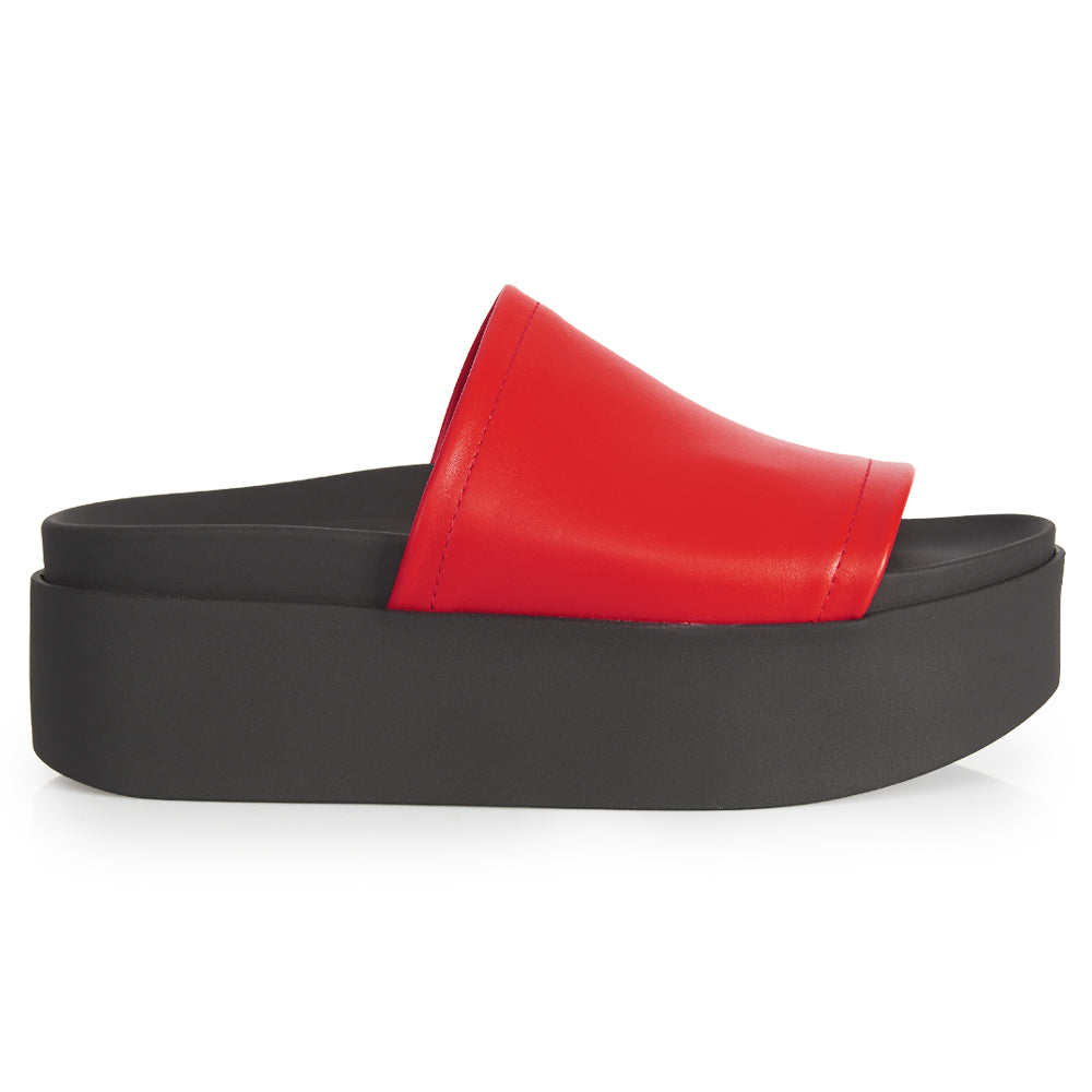 sandale à plateforme en cuir rouge