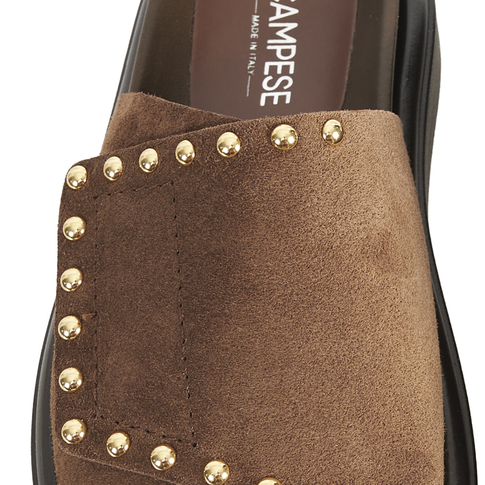 mules plates en daim marron