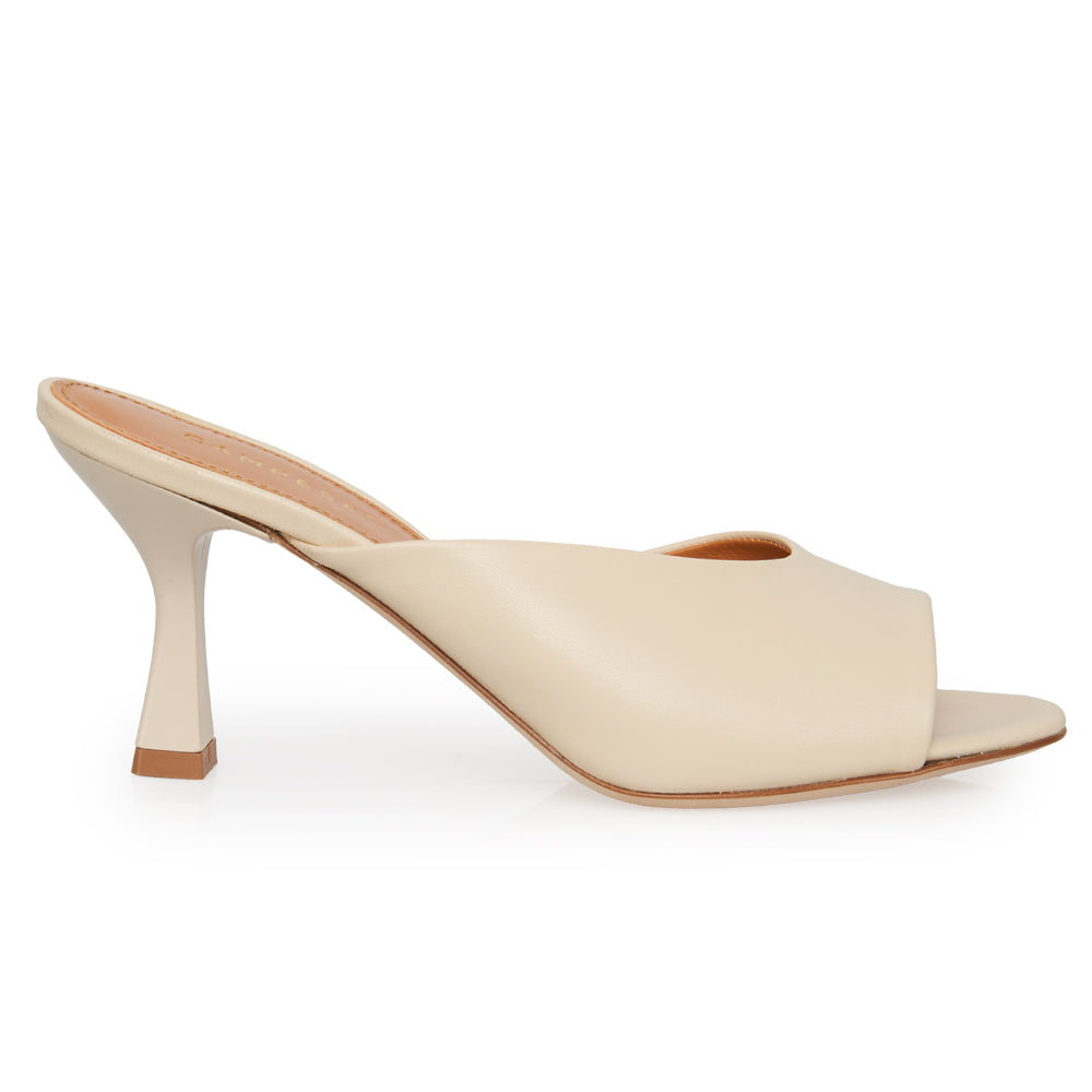Sandalo in pelle milk