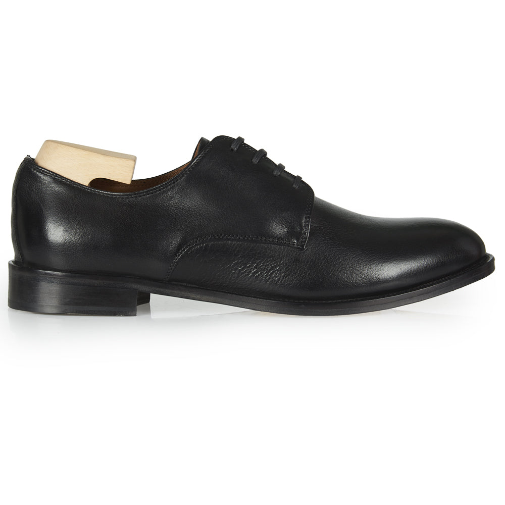 Derby in pelle nera