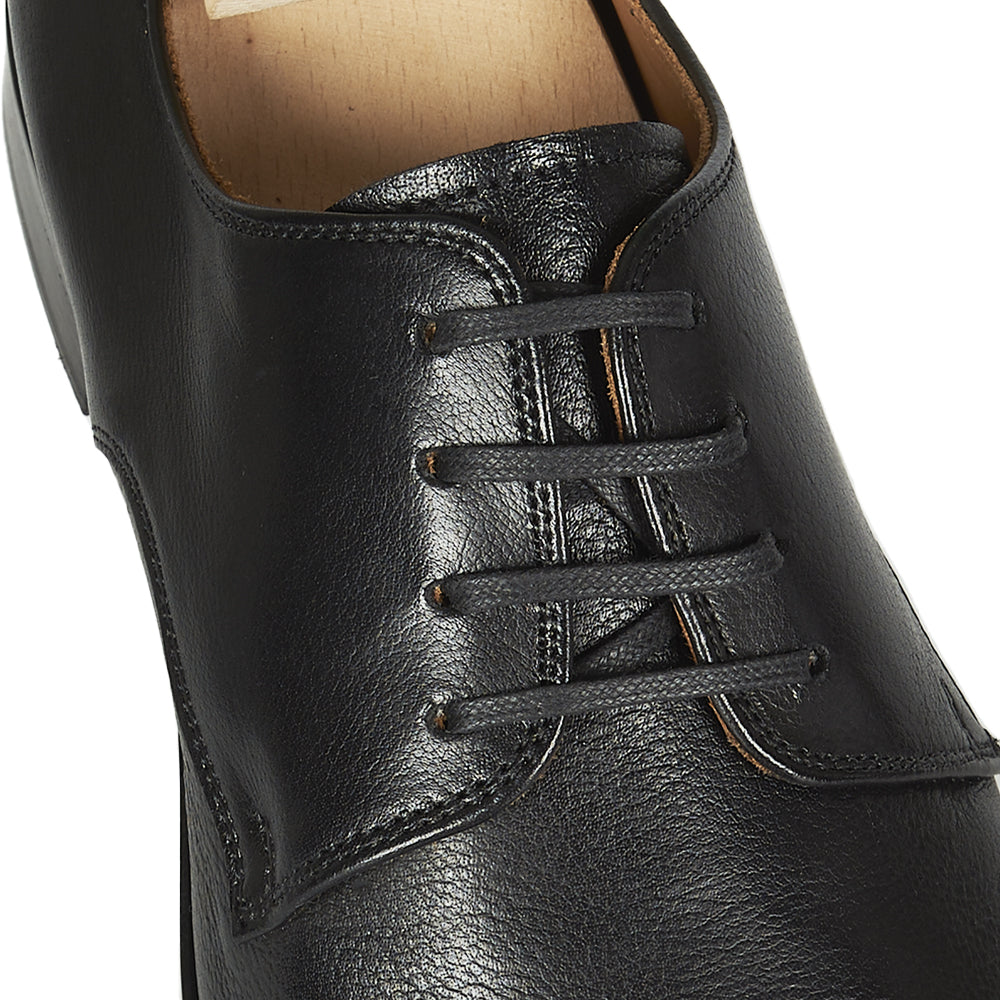 Derby in pelle nera