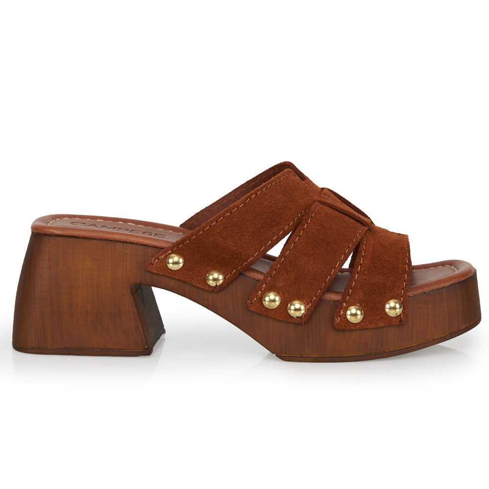 Sabot à plateforme clouté en daim marron