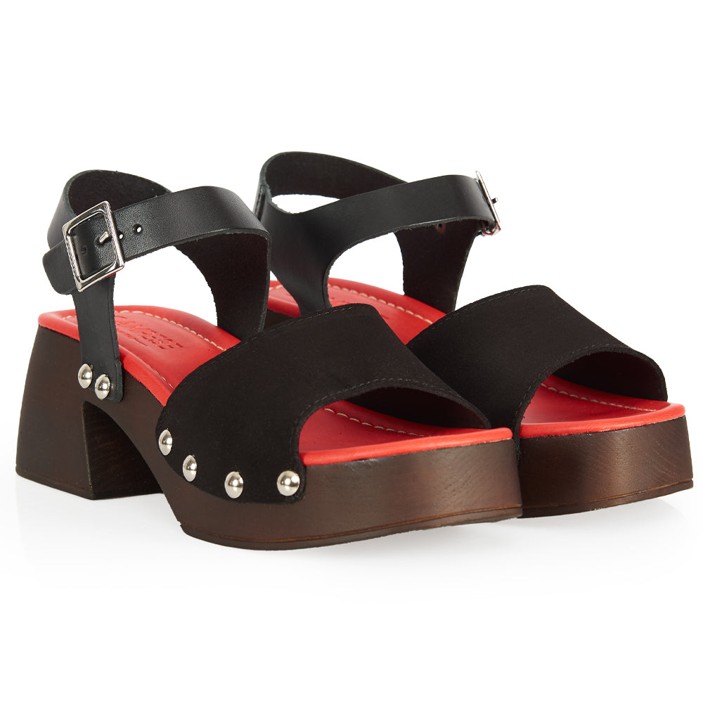 sandale compensée en daim noir