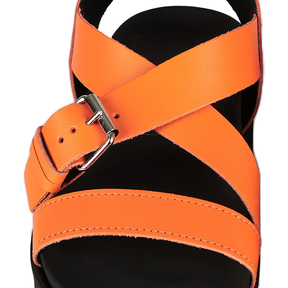 Sandali con zeppa arancione
