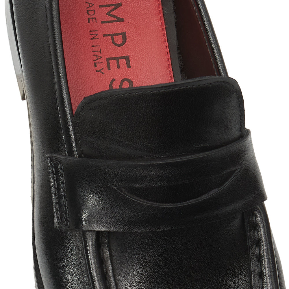 Mocassino Penny Loafer in Pelle Spazzolata Nera con Suola in Gomma