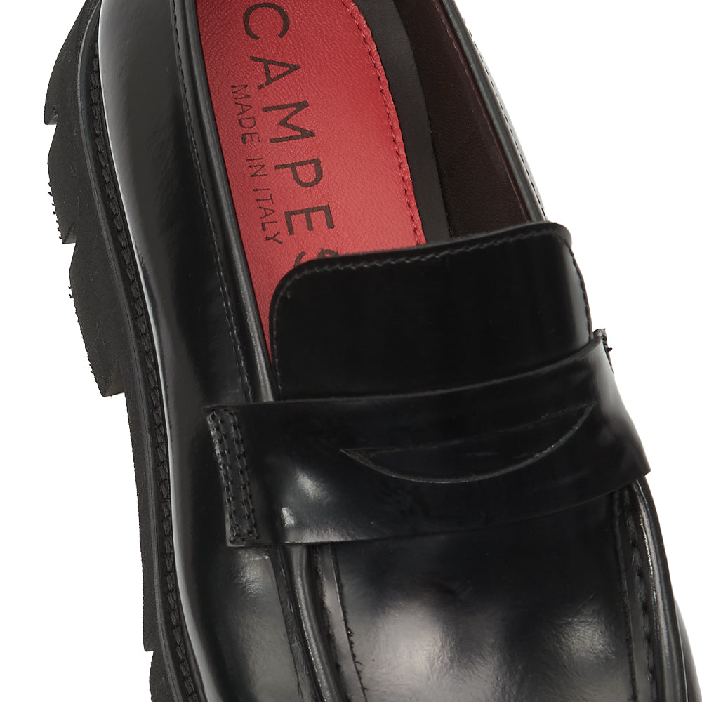 Mocassino Penny Loafer in Pelle Spazzolata Nera con Suola Chunky Lug