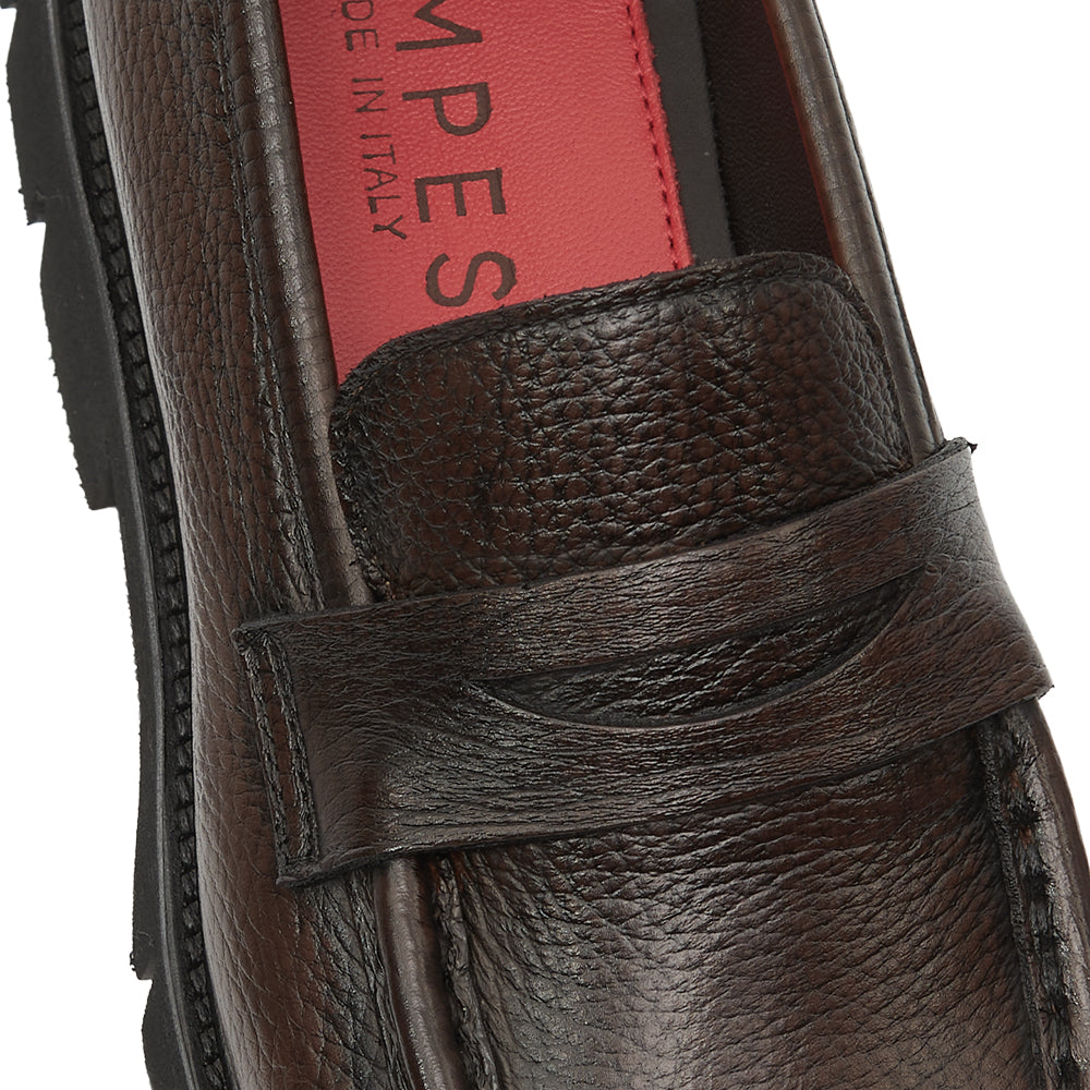 Mocassino Penny Loafer in Pelle Martellata Testa di moro con Suola Chunky Lug