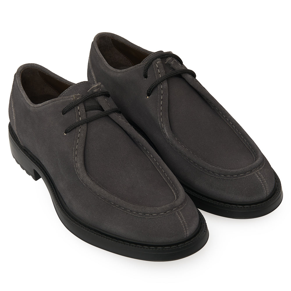 Scarpa Stringata Tirolese in Camoscio Grigio con Suola Roccia