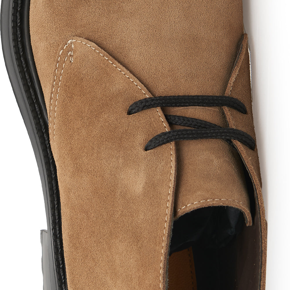 Polacchino Chukka Boot in Camoscio Taupe con Suola Roccia