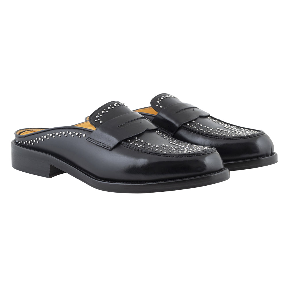 Mocassino slingback nero con borchie