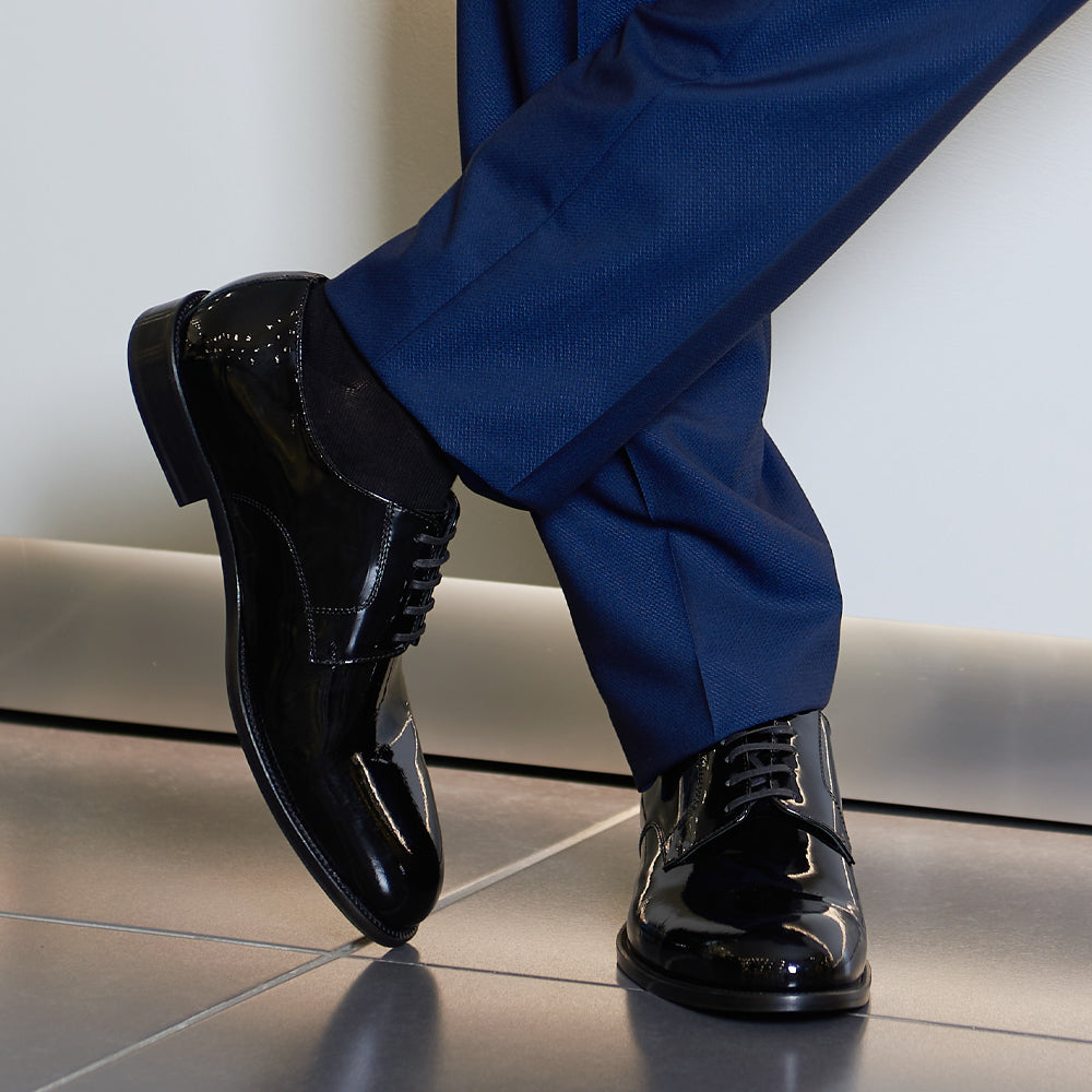 Derby elegante in vernice nera