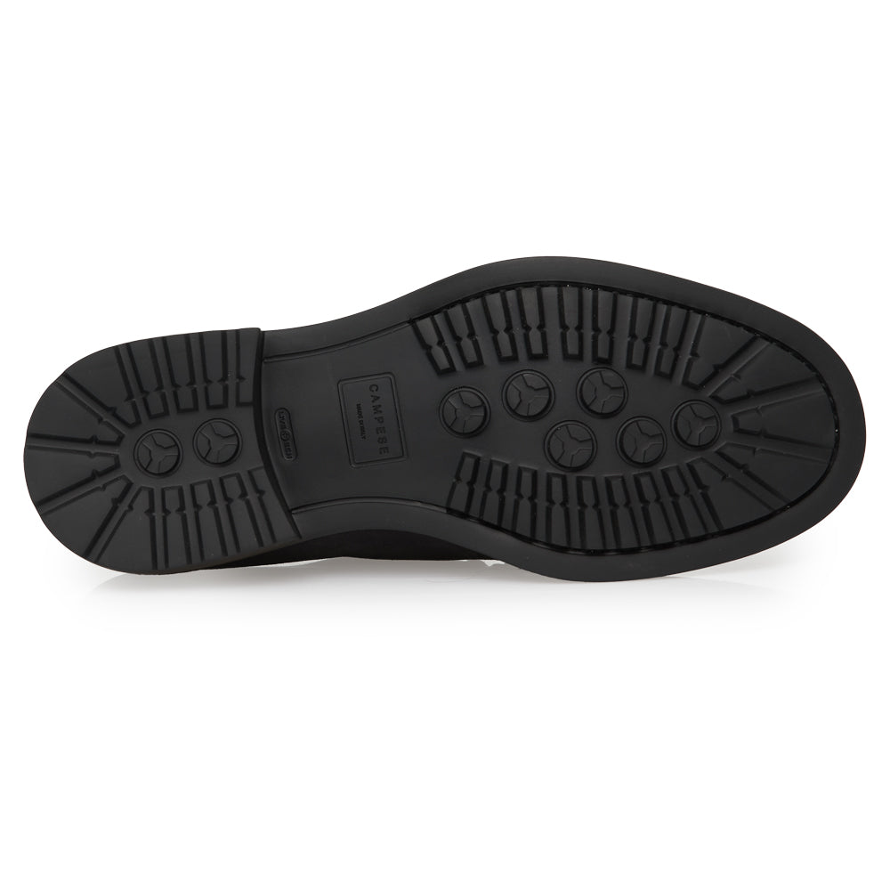 Scarpa Stringata Sportiva in Camoscio Grigio Antracite con Suola Roccia