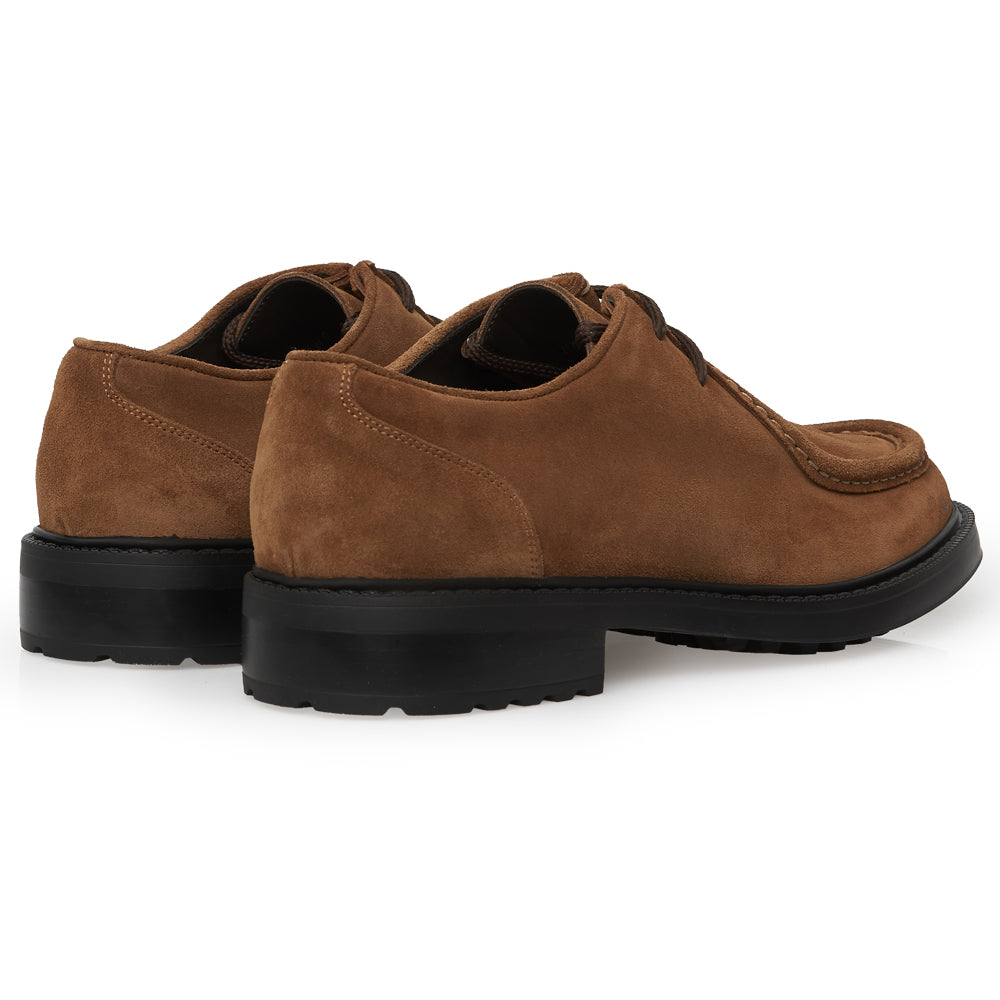Scarpa Stringata Tirolese in Camoscio Cuoio con Suola Roccia