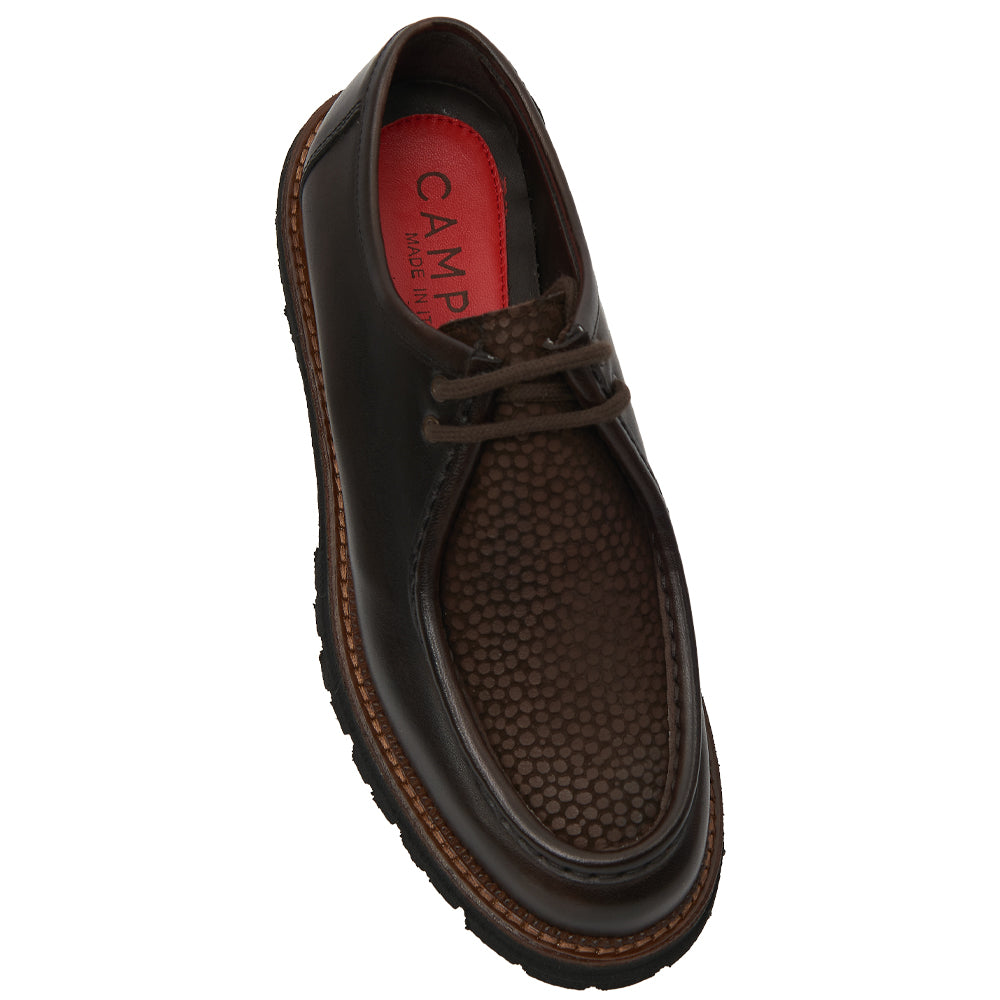 Scarpa Stringata Tirolese in Pelle Testa di Moro con Vaschetta Texture a Micro-Pois e Suola Lug