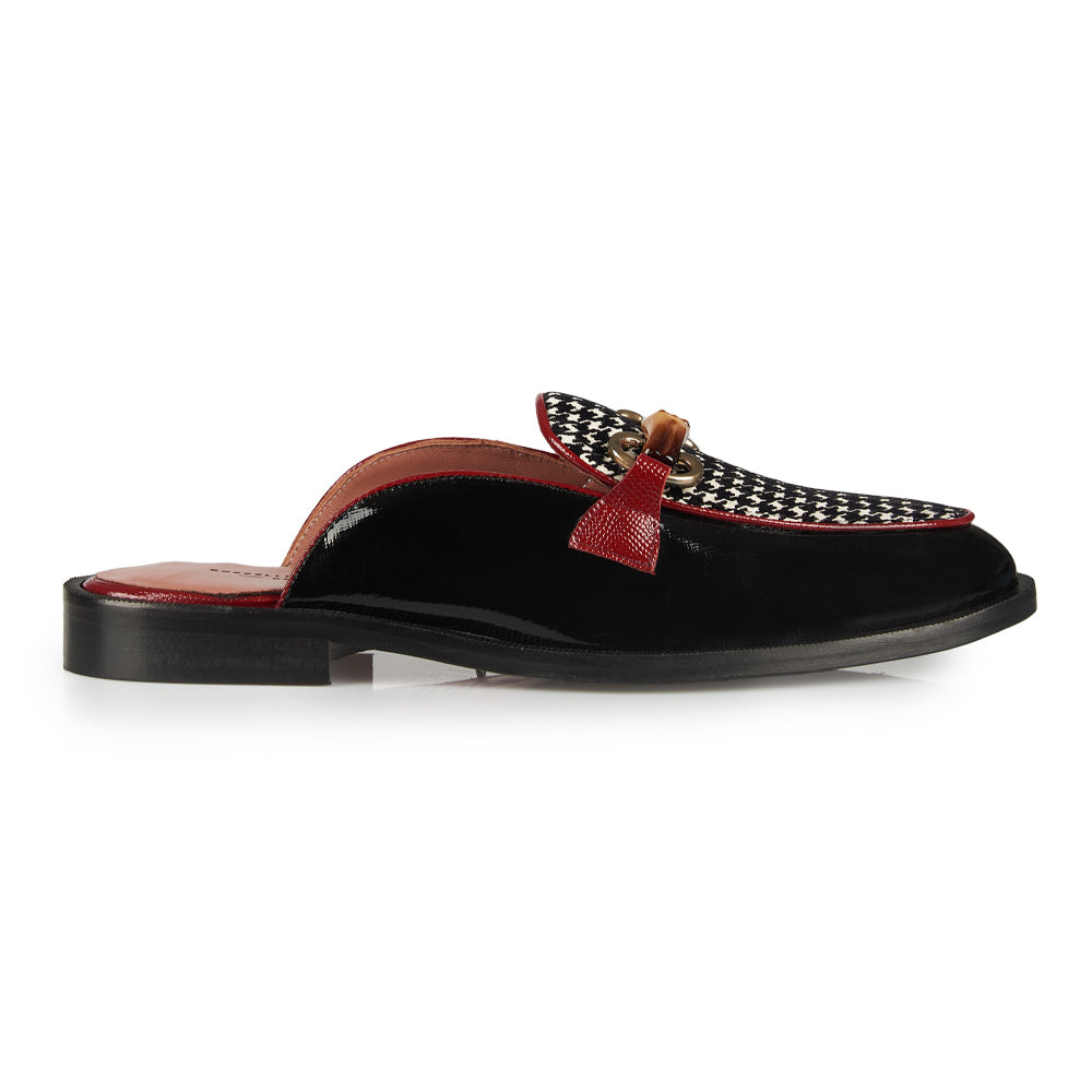 Houndstooth patterned slingback moccasin