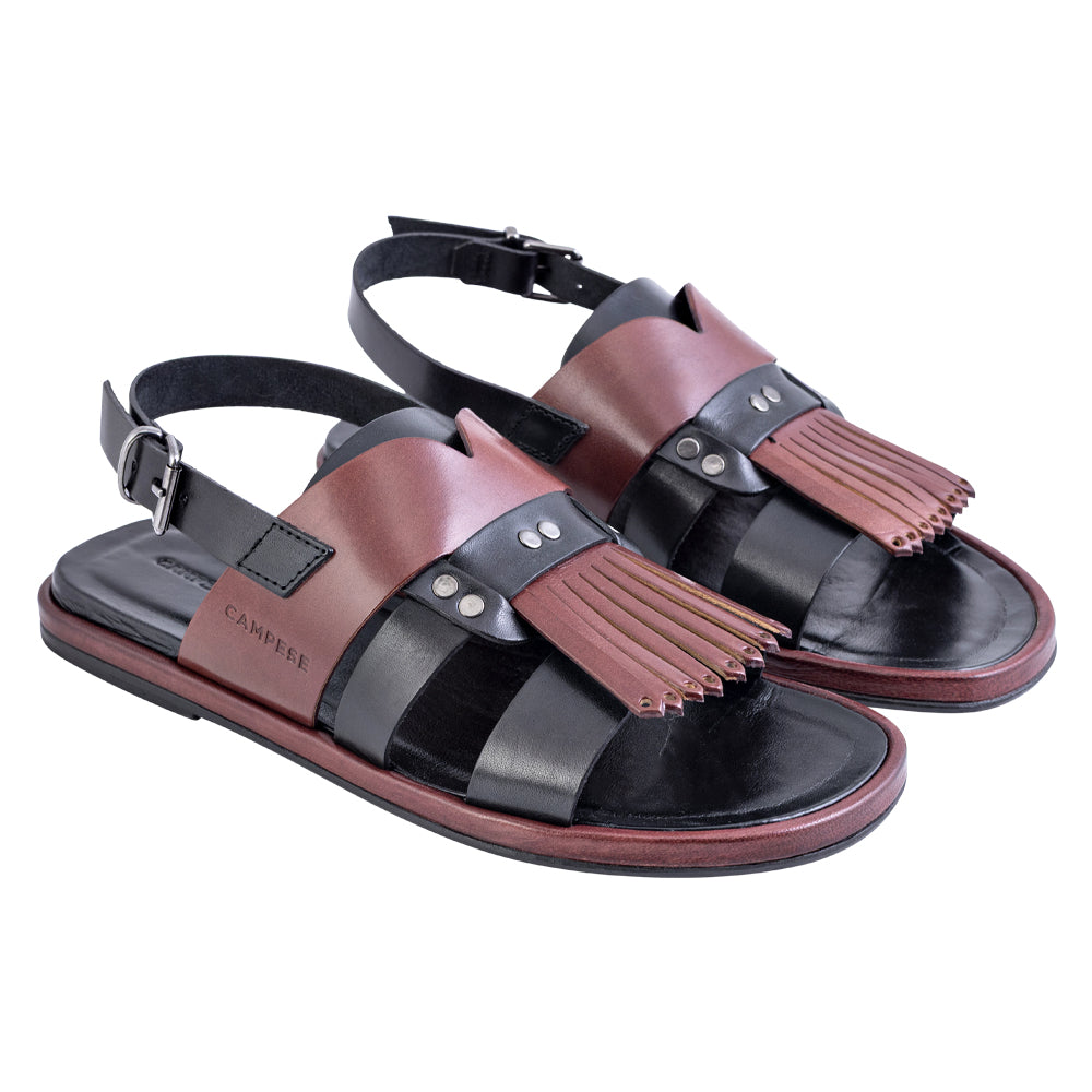 Sandalo con frangia in pelle nera e bordeaux