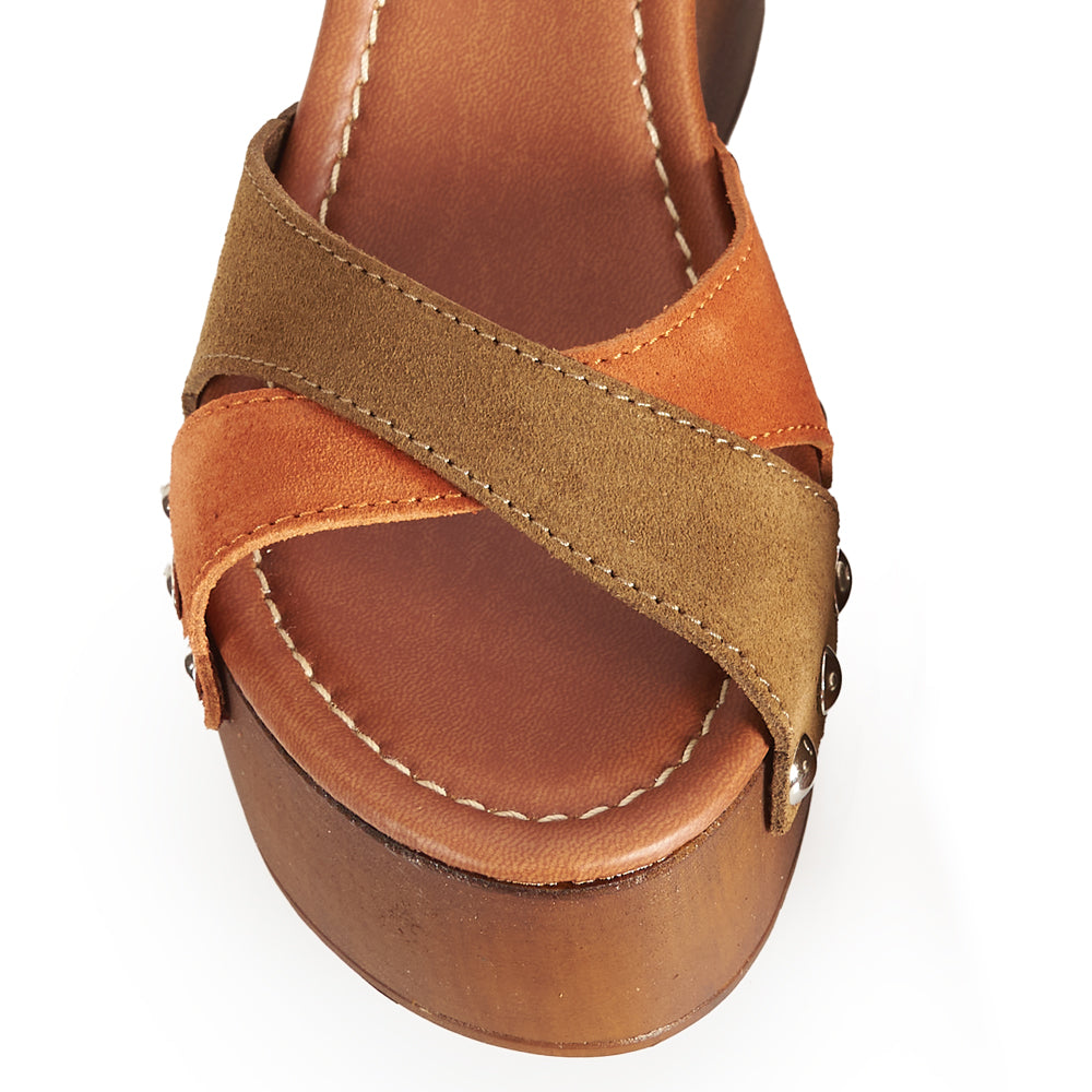 Sandalo Platform effetto legno in Camoscio Antilope e Cognac