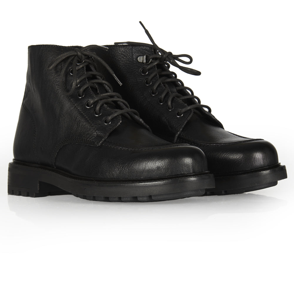 Stivaletto stringato in pelle nera