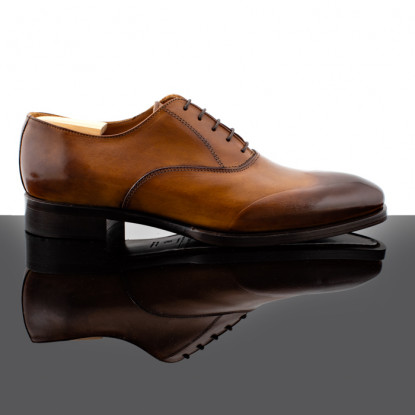 Oxford lace-ups light brown