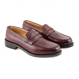 Classic collage moccasin in burgundy