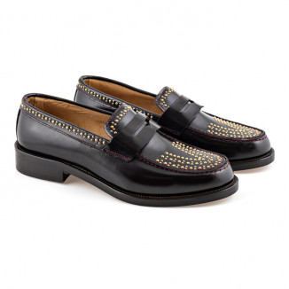 Classic college moccasin in black smooth leather