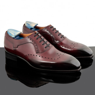 Oxford shoes in bordeaux leather