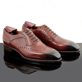 Oxford shoes in brown leather