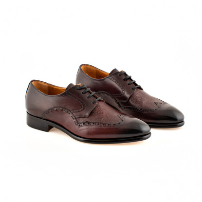 Oxfords in burgundy leather