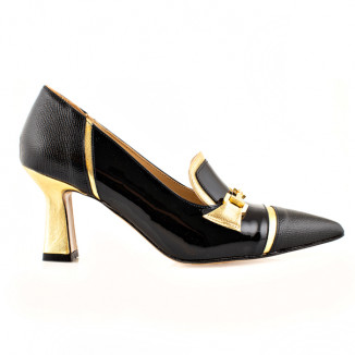 Courts in black/gold leather