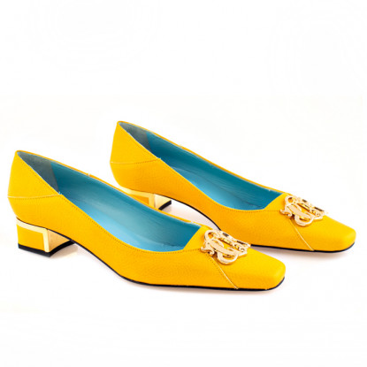 Chaussures de bureau en cuir jaune