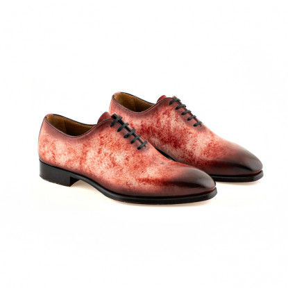 Lace-ups in red buffered leather