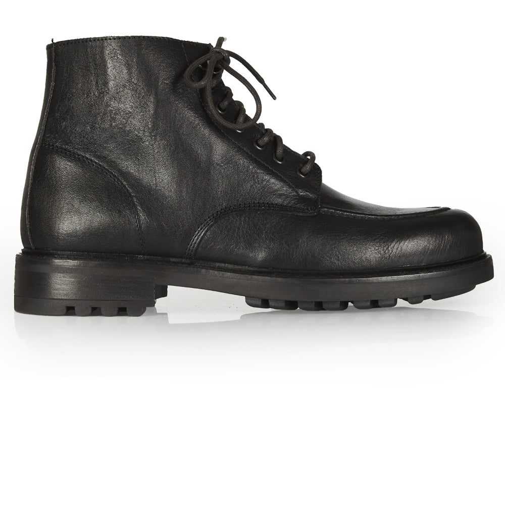 Stivaletto stringato in pelle nera