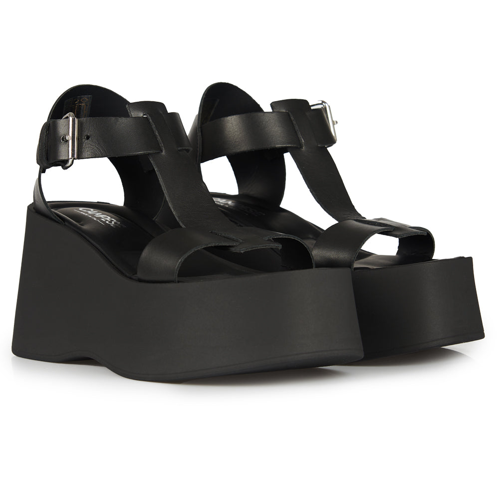 Sandali con zeppa in pelle nera
