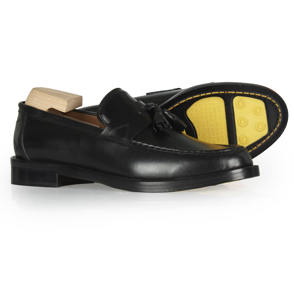 Mocassino tassels in pelle nera