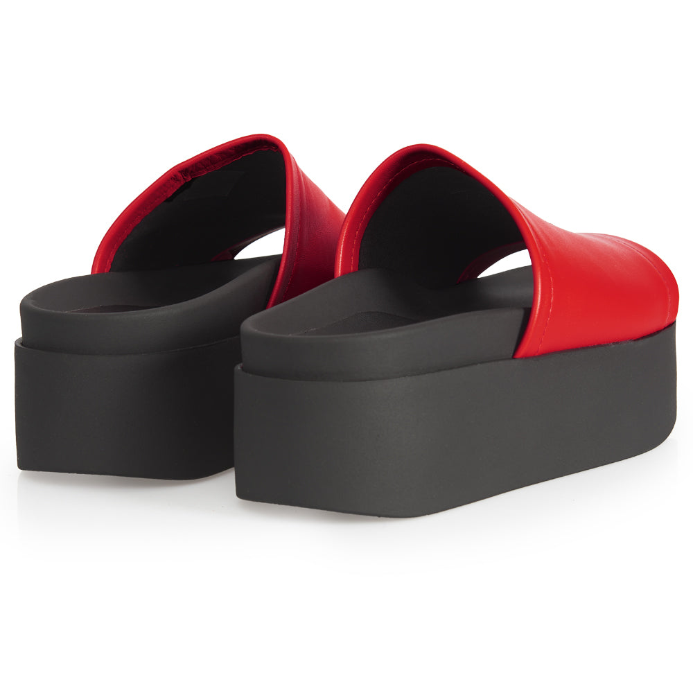 sandale à plateforme en cuir rouge
