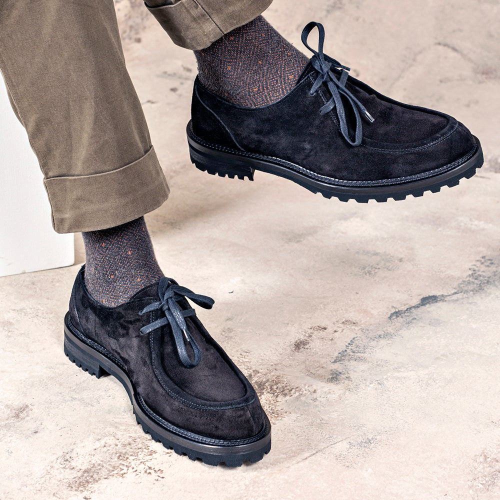 Engineer style derbies in black suede