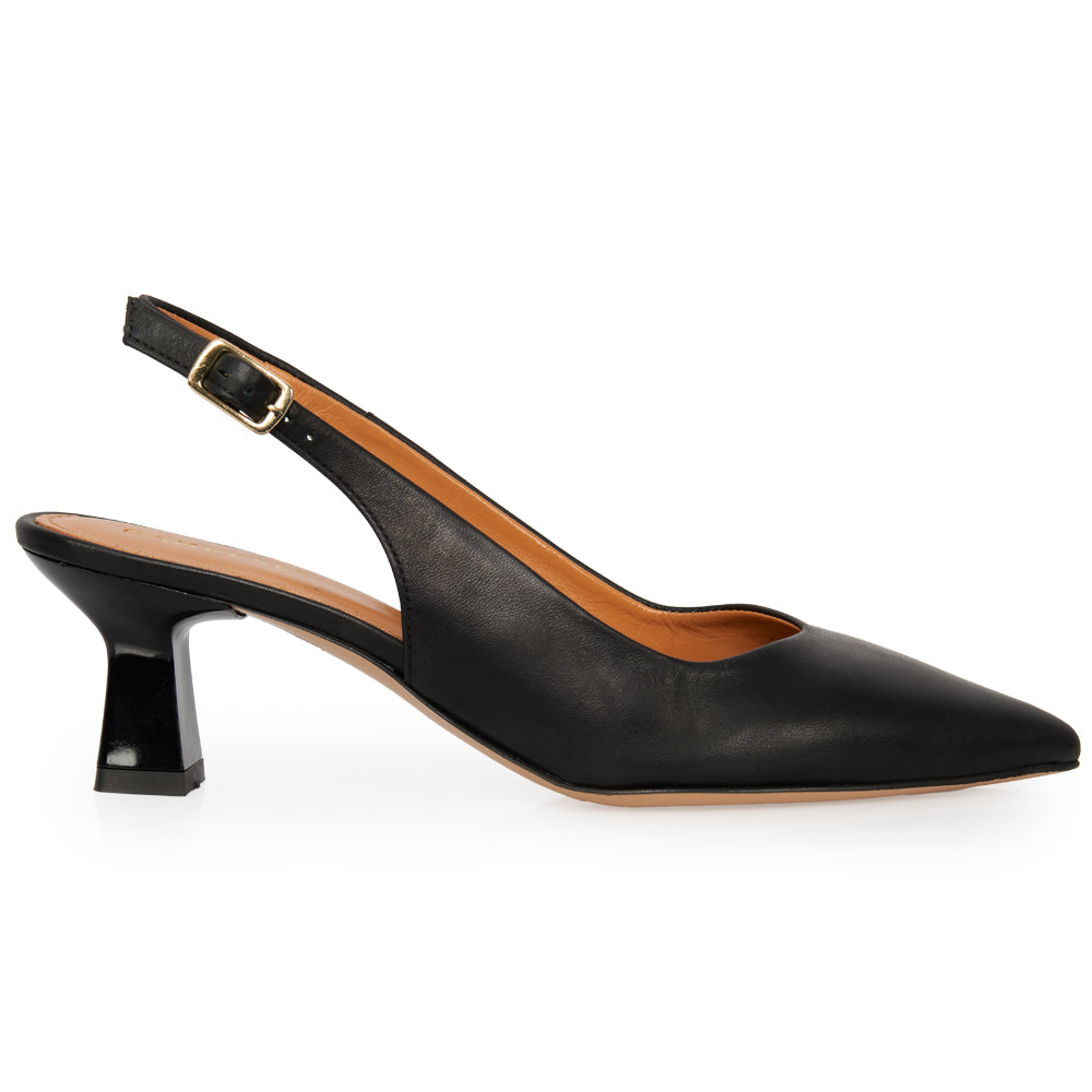 Chanel in pelle nera