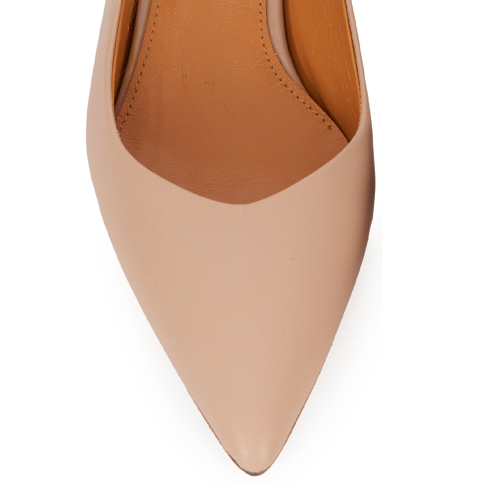 Chanel in pelle nude