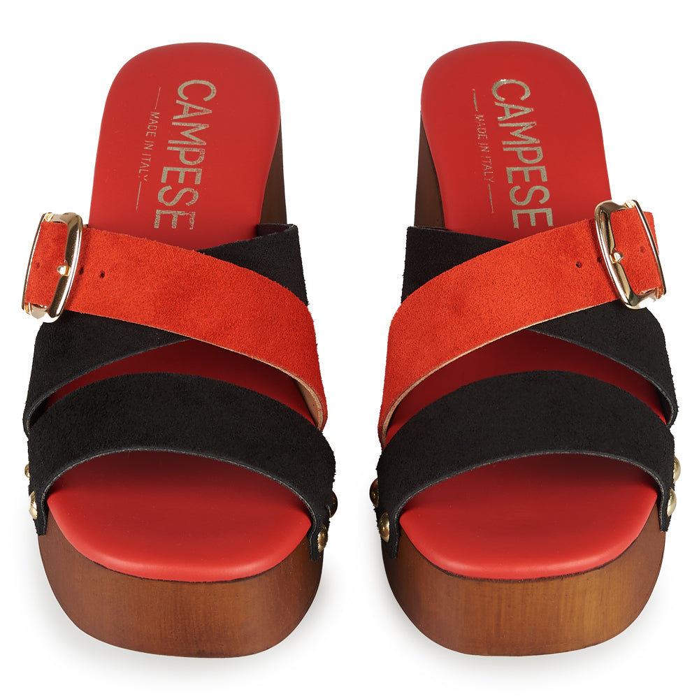Zoccoli in Pelle con tomaia in camoscio rosso e nero