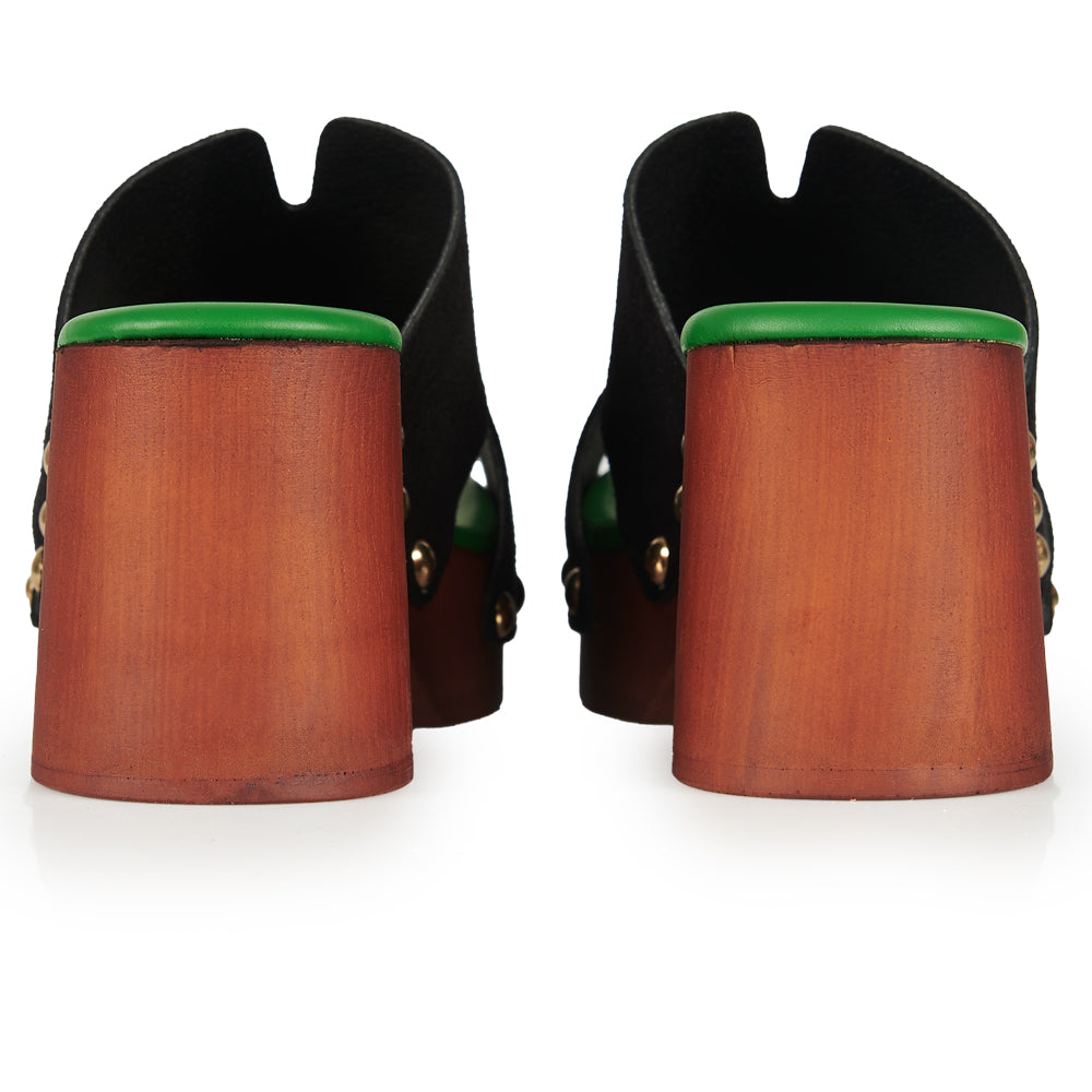 Zoccoli in pelle con tomaia in camoscio Nero