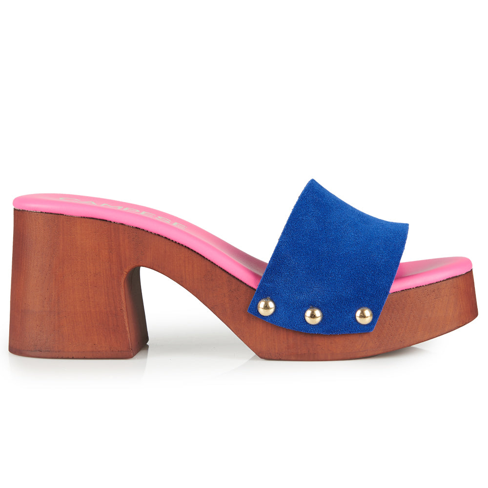 Zoccoli in pelle con tomaia in camoscio Blu