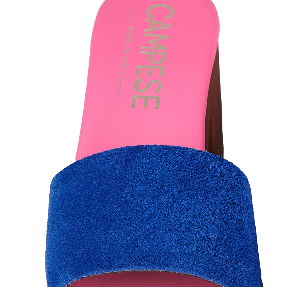 Zoccoli in pelle con tomaia in camoscio Blu