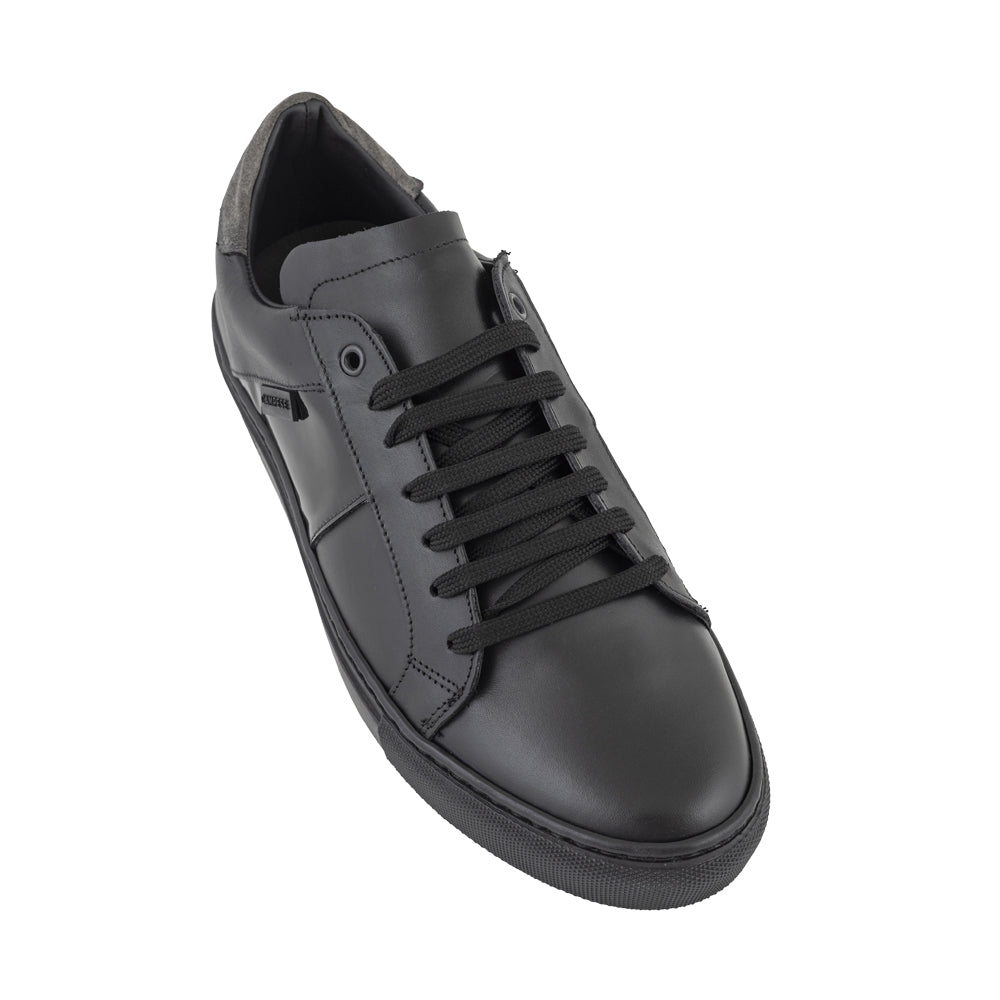 Black leather sneakers with patent leather insert