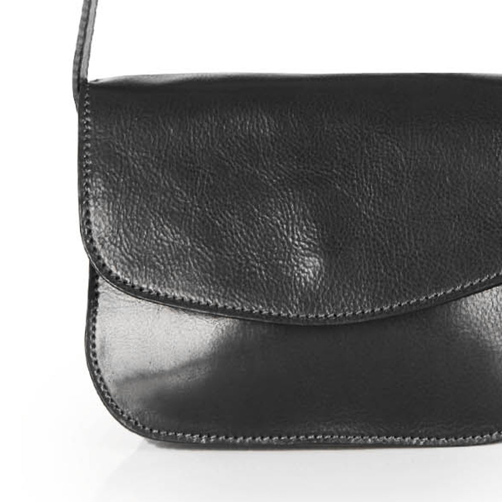 Borsa a tracolla in pelle nera