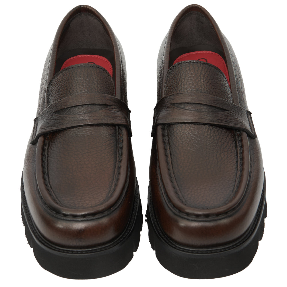 Mocassino Penny Loafer in Pelle Martellata Testa di moro con Suola Chunky Lug