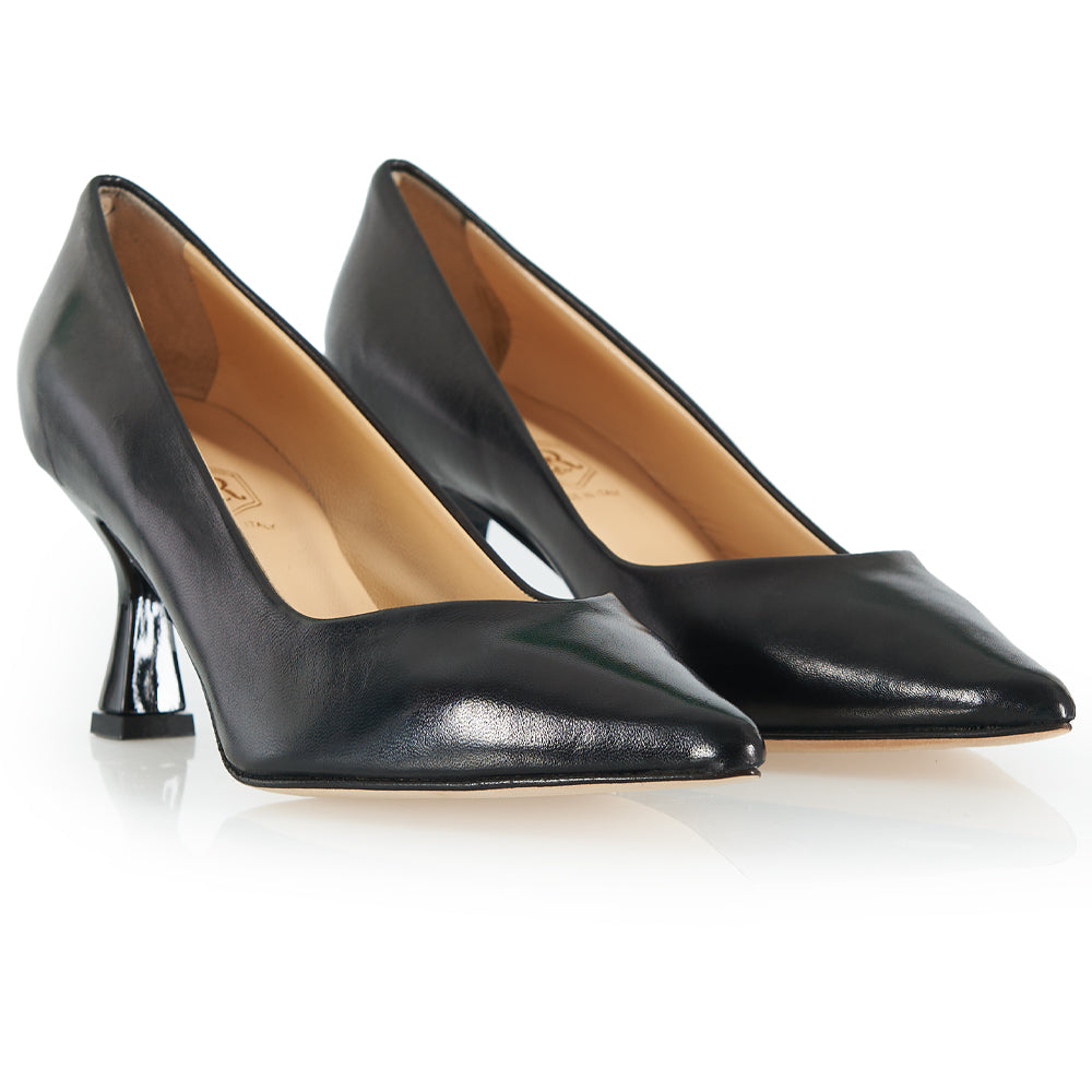 Décolleté in pelle nera