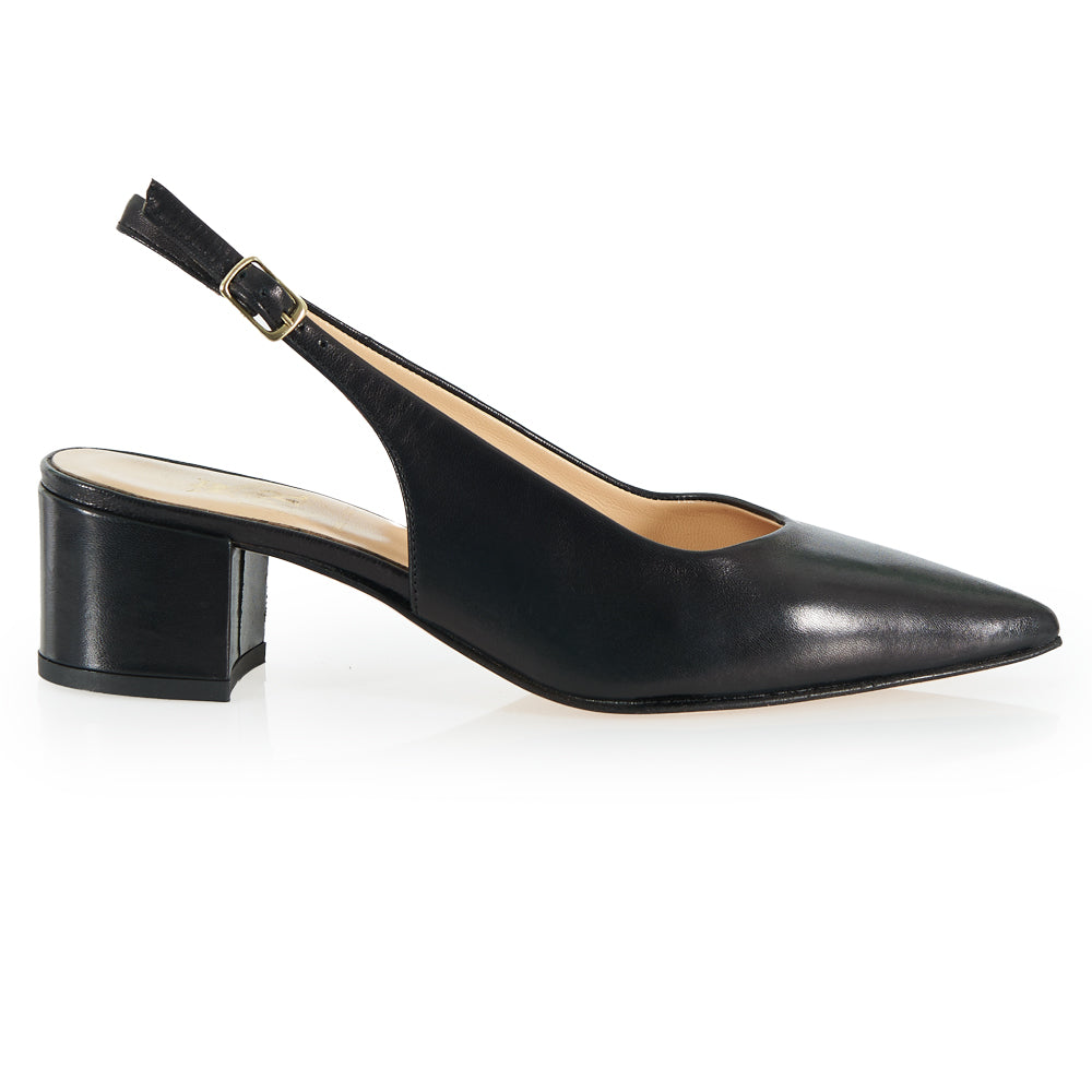 Décolleté slingback in pelle nera tacco basso