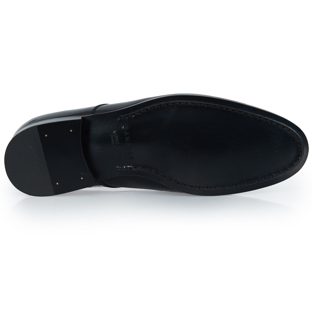 Derby elegante in vernice nera